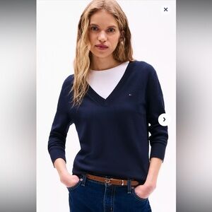 New Tommy Hilfiger Sweater